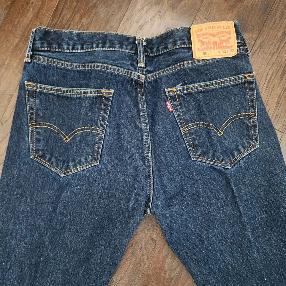Levis 505 Regular Fit Straight Leg Jeans Dark Wash Indigo Denim 33x32 Mens